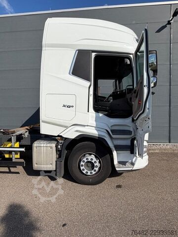 Transporter Fahrgestell DAF XG+ 480 FAN AUT LM