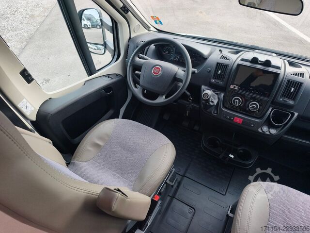 Teilintegriertes Wohnmobil CARADO T448