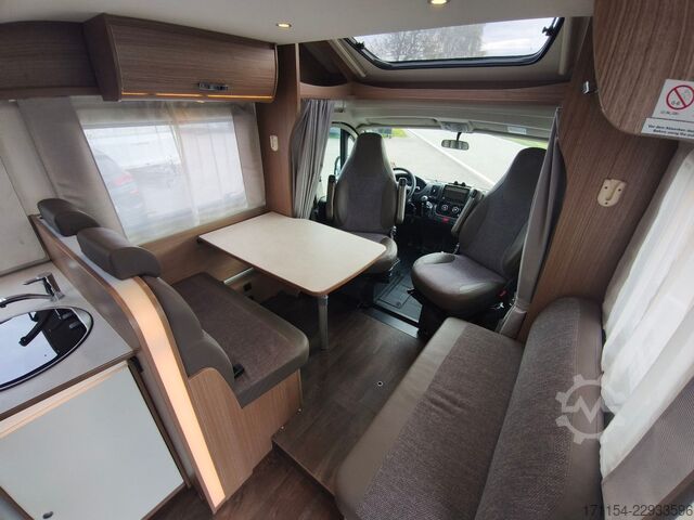 Teilintegriertes Wohnmobil CARADO T448