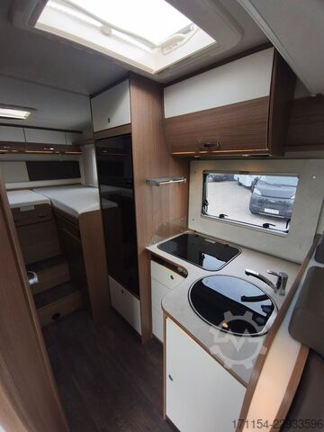 Teilintegriertes Wohnmobil CARADO T448