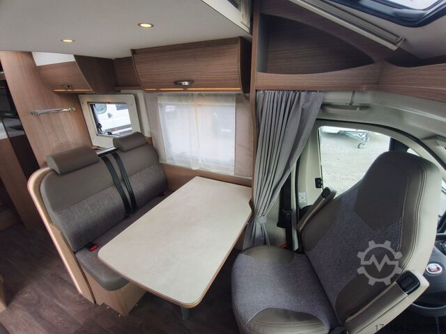Teilintegriertes Wohnmobil CARADO T448