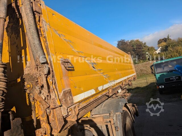 Dreiseitenkipper LKW MAN TGS 26.440 / 6X4 / Manual / Hiab Kran 288