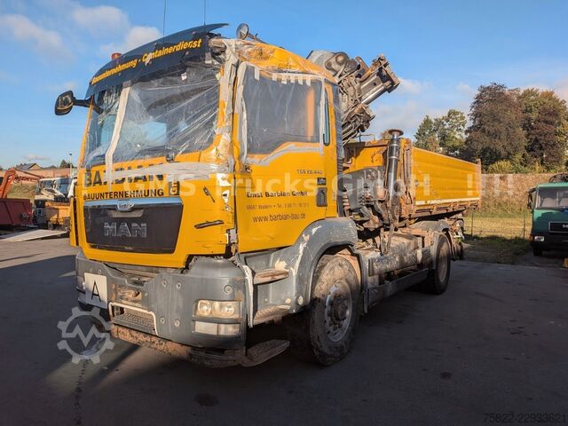 Kipper LKW MAN TGS 26.440 / 6X4 / Manual / Hiab Kran 288