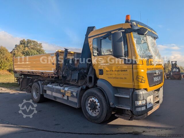 Kipper LKW MAN TGS 26.440 / 6X4 / Manual / Hiab Kran 288