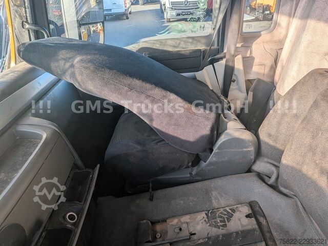 Kipper LKW MAN TGS 26.440 / 6X4 / Manual / Hiab Kran 288