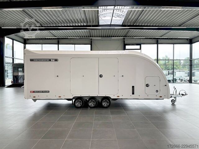 Car carrier van Brian James Trailers RACE TRANSPORTER 7 | 397-6023-35-3-10-W | TRIDEM | ZUSATZRAMPEN 600X235X199CM 3500KG GESCHLOSSENER AUTOTRAILER | WEISS
