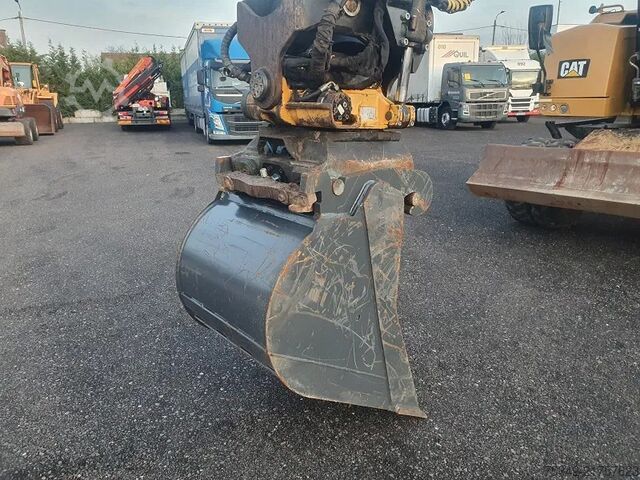 Wheel excavator Caterpillar M316F