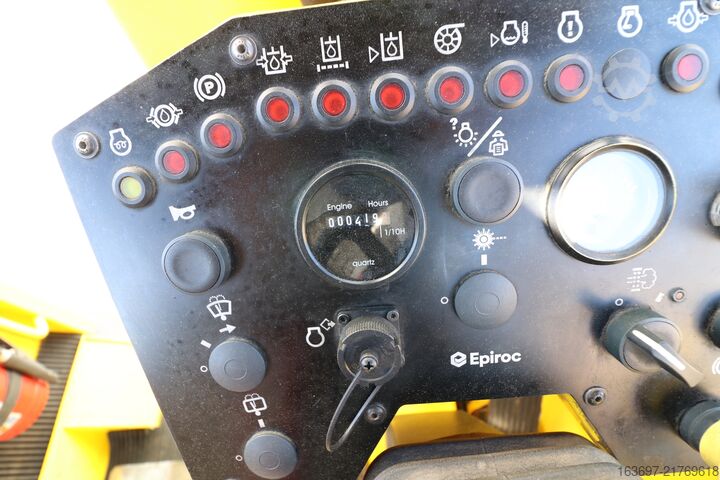 Pipe jacking machine Epiroc S1D