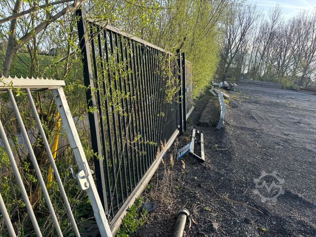 Electric sliding gate (10.00x2.40 m)  