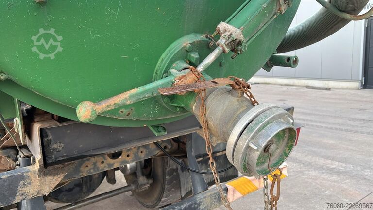 Vacuum truck Iveco Eurotech 190 E 24 (7500 LITER / MANUAL PUMP / P...
