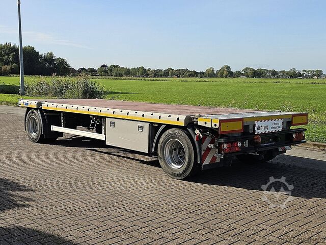 MEUSBURGER BIBERACH APT-18DL with twistlocks, rear extension. MEUSBURGER BIBERACH APT-18DL TWISTLOCKS BACK EXT.
