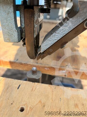 Constantin Hang 162.01 – electric riveting machine Constantin Hang 162.01 – elektryczna nitownica Constantin Hang 162.01 – elektryczna nitownica
