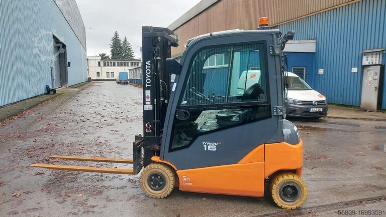 Electric 4-wheel forklift Toyota 8FBM16T