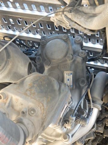 Standard tractor unit DAF XG+ 530 Skylight/Intarder/Hydr./PTO/Alcoa/257tkm