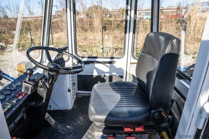 Diesel Forklift Svetruck 860/26 - TRIPLEX 5,5 m