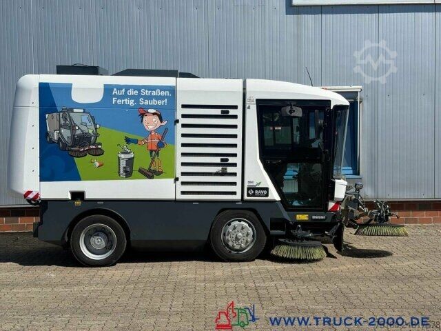 Road sweeper Ravo Ravo 540 3 Besensystem + HD Reiniger mit Lanze