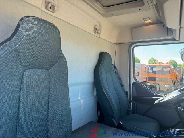 LKW mit Kofferaufbau Volvo FL16 280 LBW Palfinger 1500 Kg + AHK + Klima