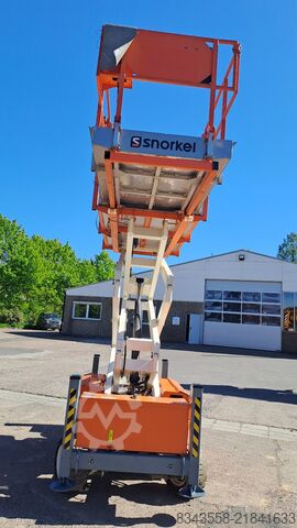 Scissor lift Snorkel S2255RT