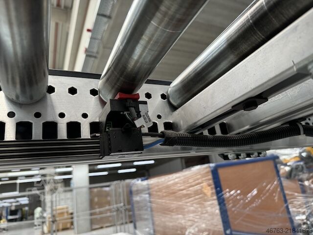 Roller conveyor TGW KRC KingDrive Rollenföderer