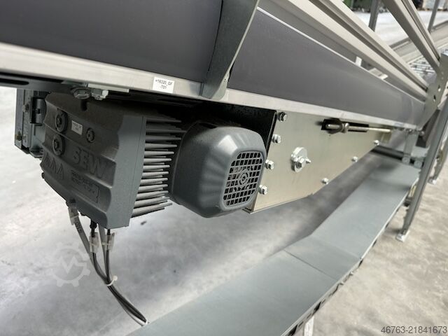 Roller conveyor TGW KRC KingDrive Rollenföderer
