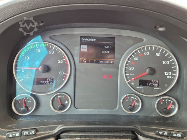 Flatbed truck MAN TGS 26.420 6x2-4 LL Hiab 177K PRO 2 Stück