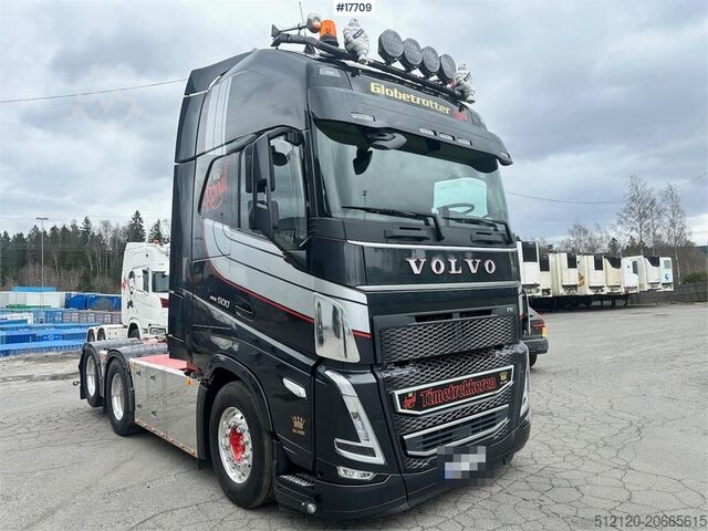Standard tractor Volvo FH500 6x2 Truck.