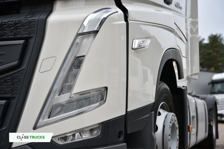 Standard tractor unit VOLVO FH 460 Globetrotter XL Varios i-Save
