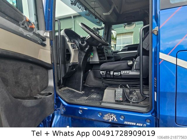 Standard tractor unit MAN TGX 18.520 Retarder