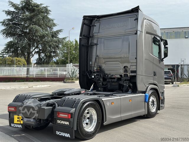 Standard tractor unit SCANIA 770S FULL PNEUMATIC
