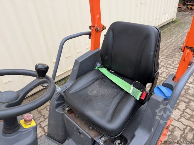 Walzenzug HAMM HD8VV / 2016 BJ / 760 H / 1.580 KG