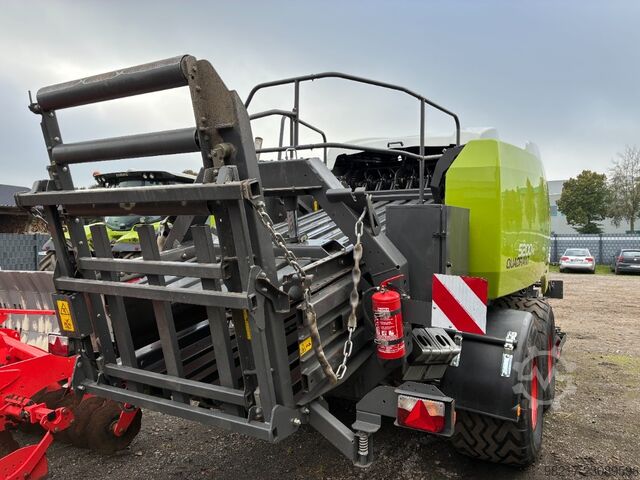 CLAAS Quadrant 5200 FC CLAAS Quadrant 5200 FC