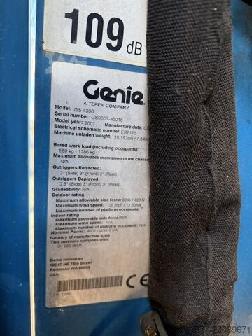  GENIE GS 4390 RT Schaarhoogwerker / Scissor Lift / Arbei