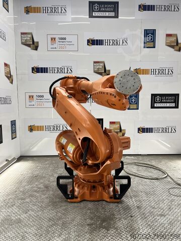 Industrial robot ABB IRB 6700-300/2.70
