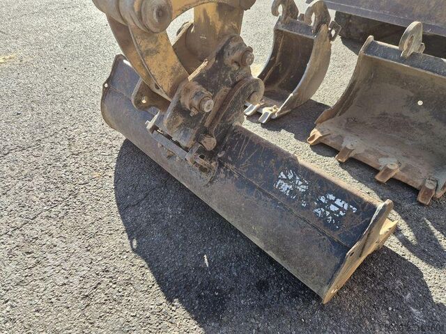 Mini excavators Caterpillar 302.7D
