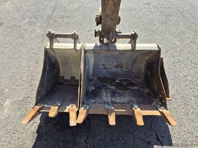 Mini excavators Caterpillar 305E2
