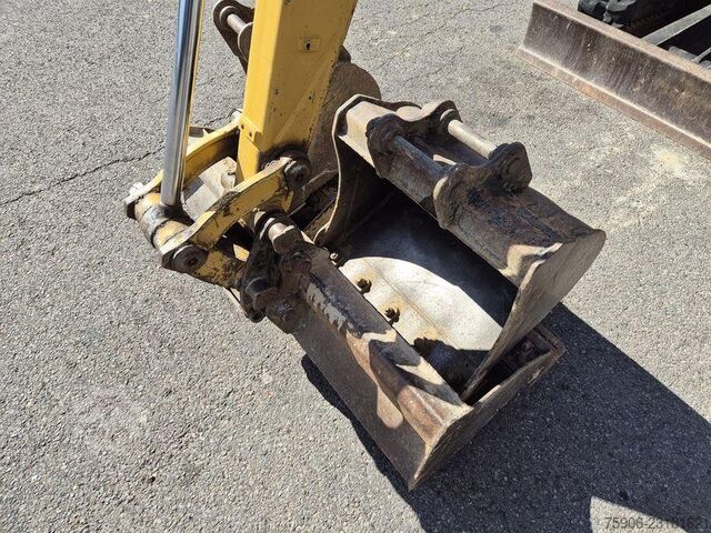  Caterpillar 302.7D