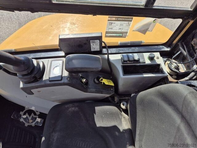  Caterpillar 302.7D
