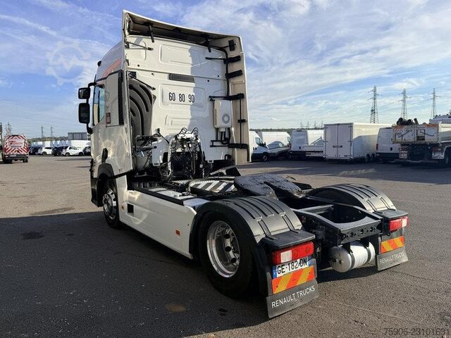  Renault T-Series