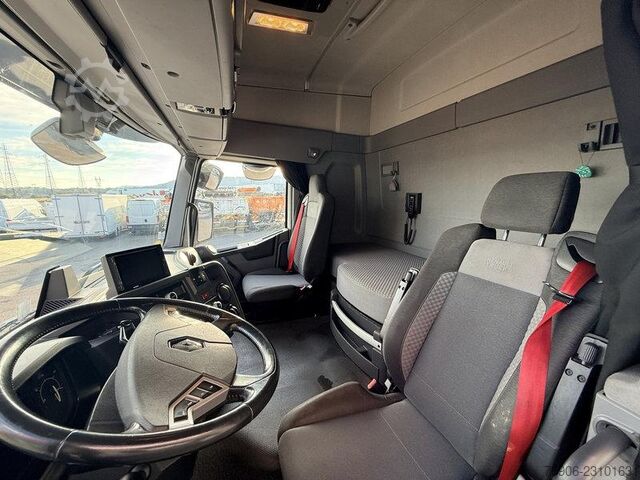  Renault T-Series