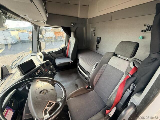  Renault T-Series