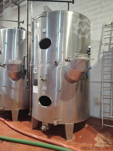 Edelstahltank – 2 Kammern – 108 HL – Zylindrisch auf Beinen.