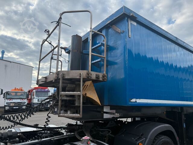 Tipper semitrailer LANGENDORF Langendorf SKA 24/30- 3-Achs Kippauflieger