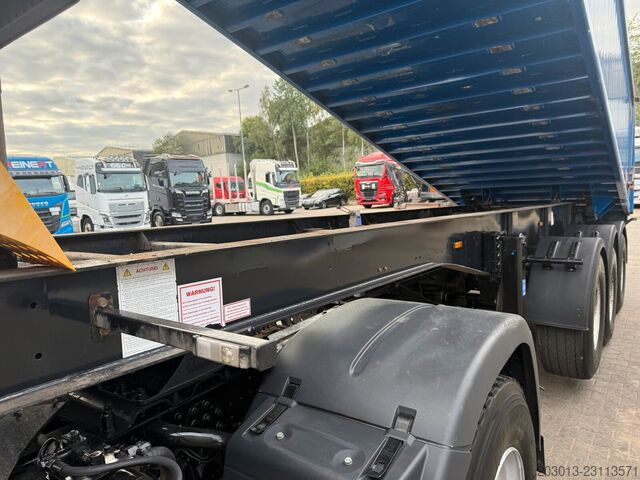 Tipper semitrailer LANGENDORF Langendorf SKA 24/30- 3-Achs Kippauflieger