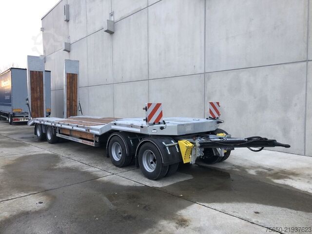 Tieflader Anhänger Möslein T 4 VB H1  neuer 4 Achs Tieflader hydraulischen Rampen