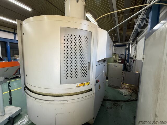Universal machining center Mikron HSM 400