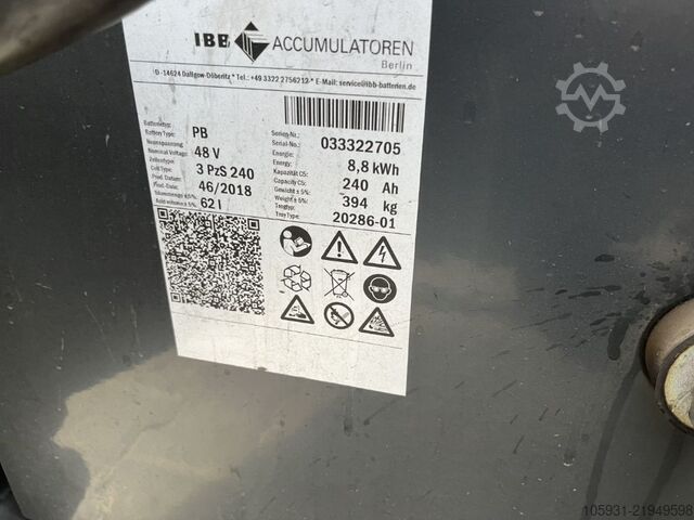 Tow Tractor Linde W08