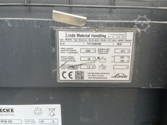 Pedestrian Stacker Linde L12