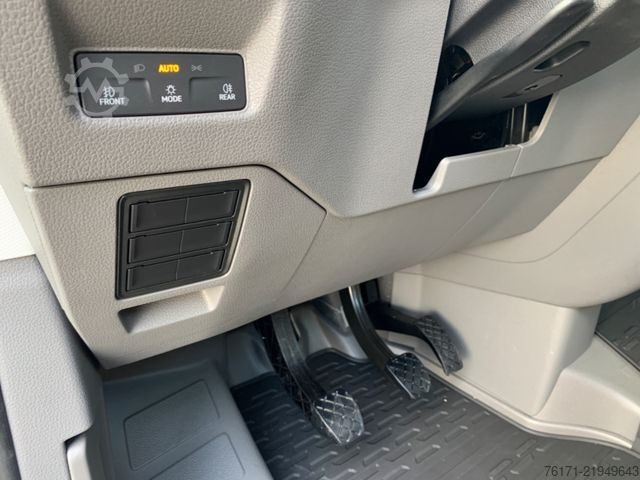 Pick-up van VOLKSWAGEN Crafter 50/3,5Ton ALU PRITSCHE AHK  KLIMA TEMPOM