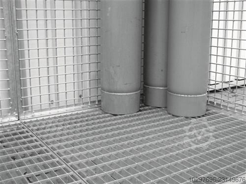 Grating floor for gas cylinder container - 1 piece  