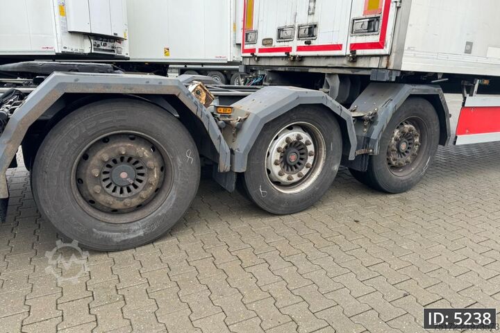 Suitcase Jumbo DO 270 / LZV Slider / Lift axle
